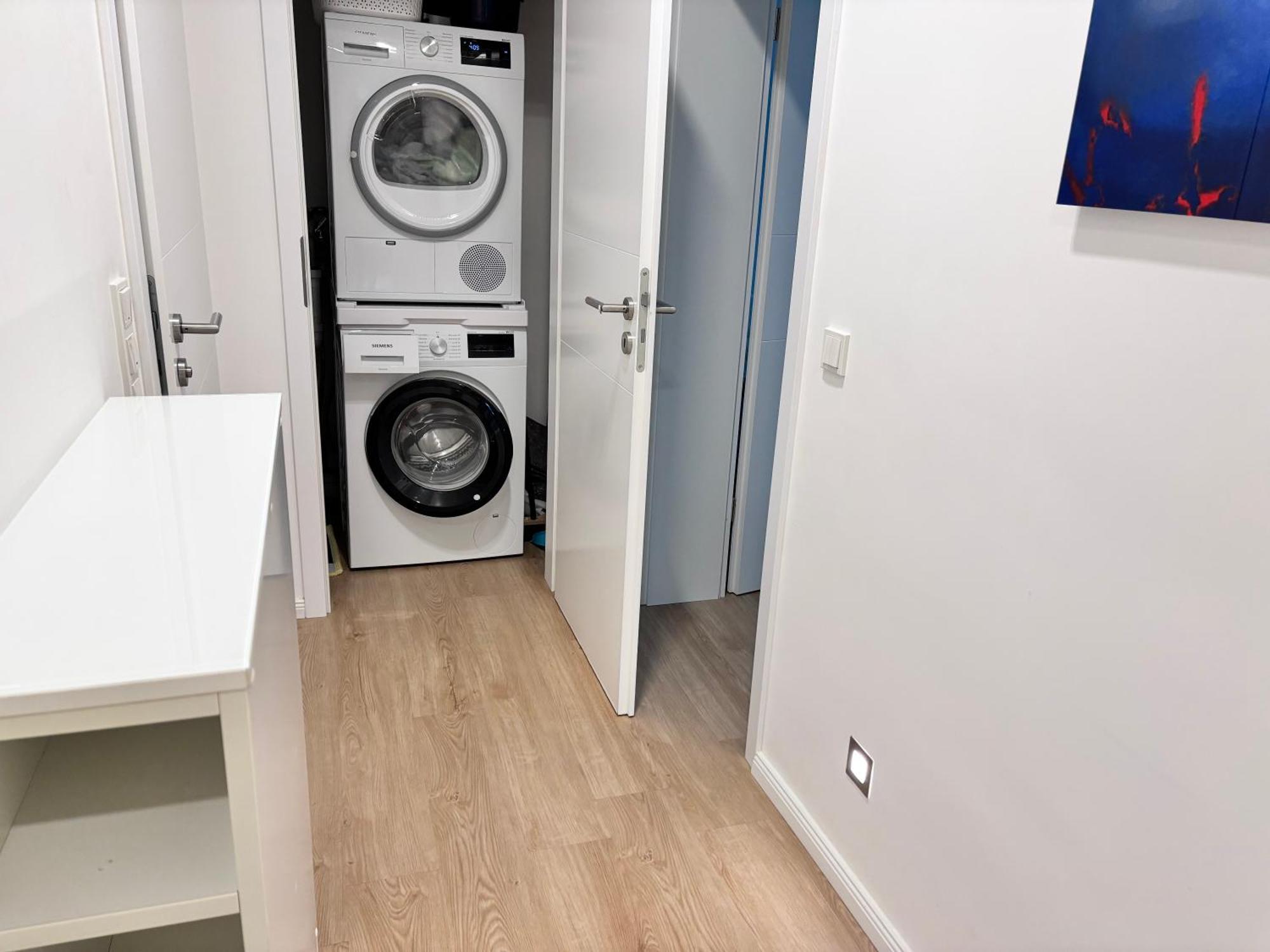 Raum2Go - No1 Modernes Ruhiges 2-Schlafzimmer Apartment City & Park Wiesbaden Luaran gambar